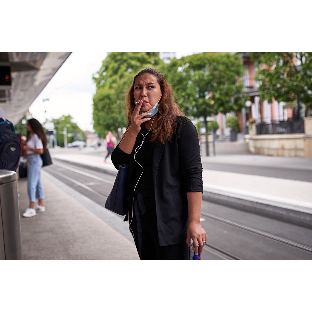 Maskenpflicht. Woman, Basel, Switzerland, 2020
.
.
.

#coronavirus #documentaryphotography #streetportrait #maskobligation #bahnhofsbb #baselbahnhof #streetphotographyworldwide #streetphoto_color #sweet_street_beat #streetclassics #street_focus_on #onthestreet #nonstopstreet #photostreet #swissstreets #instaswitzerland #streetportraits #streetphotography #coronatime